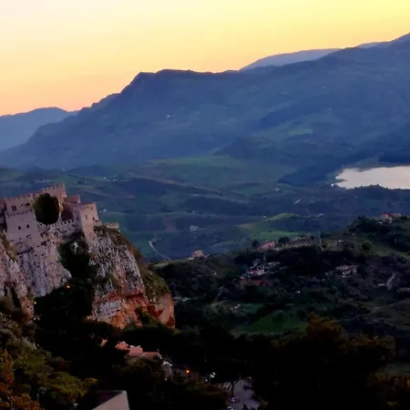 Cocciu D'amuri 招待所 Caccamo